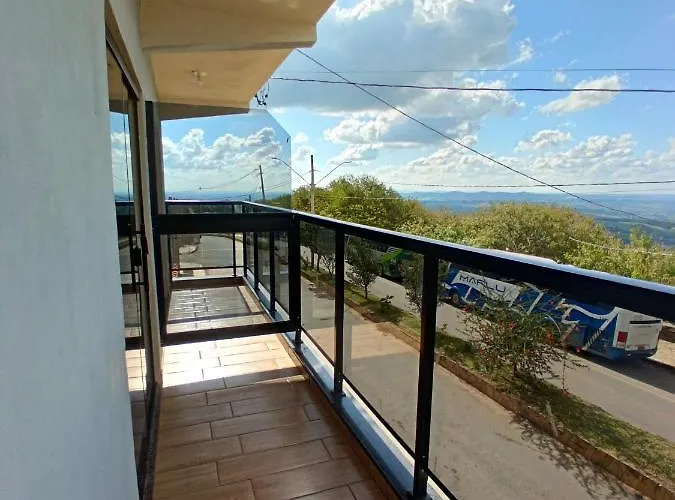 Flat 02 Com Varanda - Avenida Hospedagem